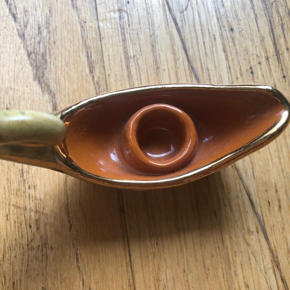 Limited Edition Veneto Flair Pottery Candle Holder - Picture 3 of 4